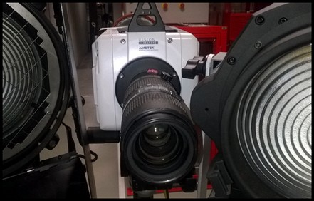 Camera rapide phantom V1210